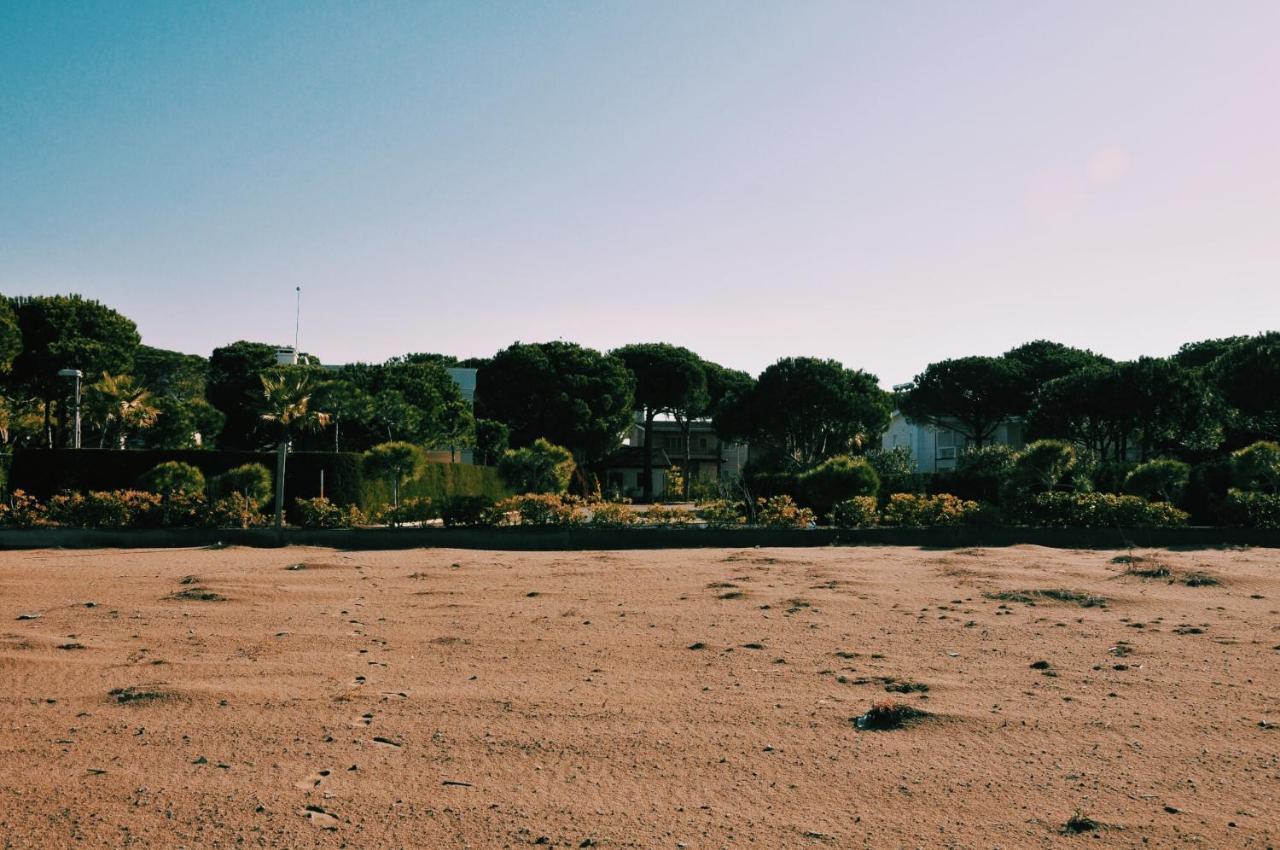 Ivy Lalzi Bay Beach House Dıraç Dış mekan fotoğraf