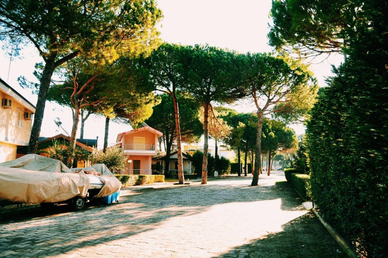 Ivy Lalzi Bay Beach House Dıraç Dış mekan fotoğraf